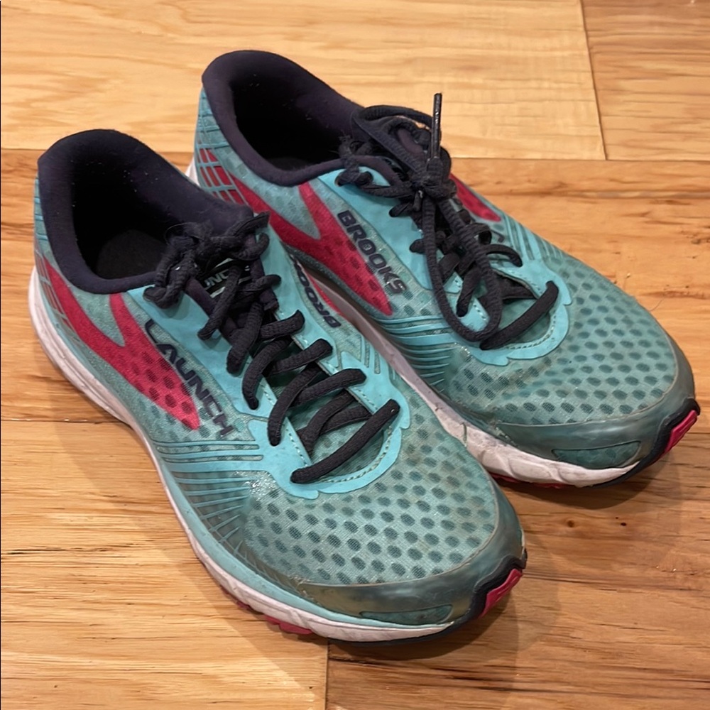 Brooks Women's Launch 3 - Aqua and Magenta